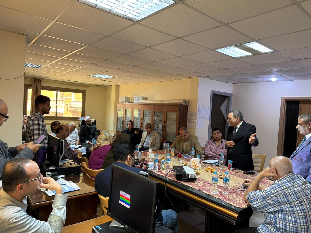 دور الأطراف المجتمعية في تعزيز المعايير الأكاديمية